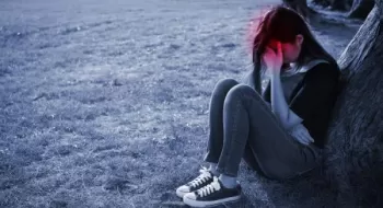 যেসব লক্ষণে বুঝবেন ডিপ্রেশনে ভুগছেন